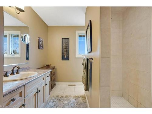 5511 Second Line, Erin, ON - Indoor Photo Showing Bathroom