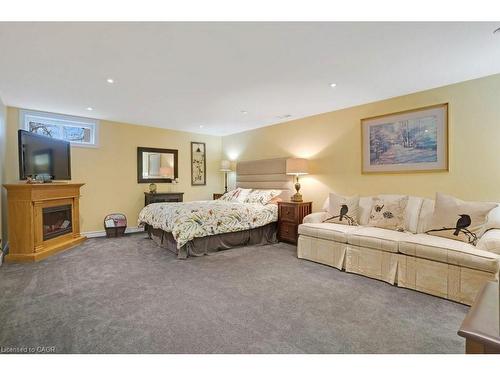 5511 Second Line, Erin, ON - Indoor With Fireplace