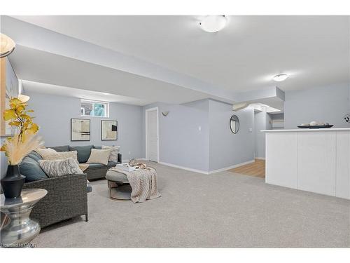 54 Glencliffe Court, Kitchener, ON - Indoor