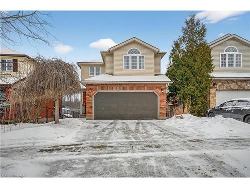 54 Glencliffe Court, Kitchener, ON - Outdoor With Facade