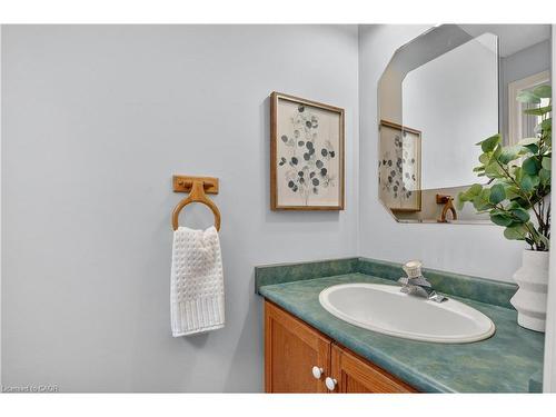 54 Glencliffe Court, Kitchener, ON - Indoor Photo Showing Bathroom