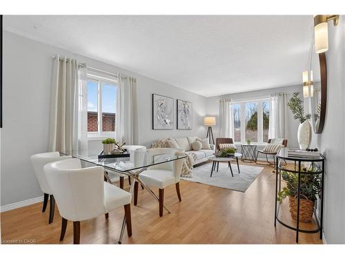 54 Glencliffe Court, Kitchener, ON - Indoor