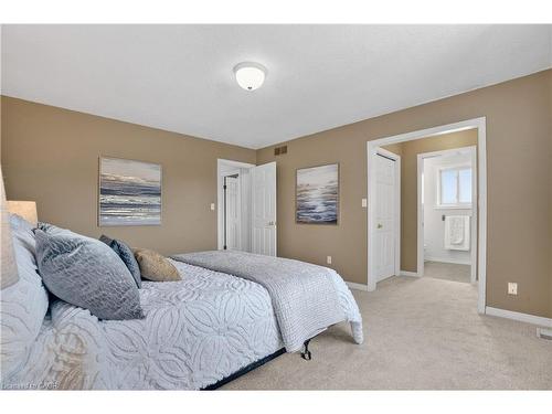 54 Glencliffe Court, Kitchener, ON - Indoor Photo Showing Bedroom
