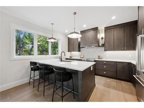 4 Winders Trail, Ingersoll, ON - Indoor Photo Showing Kitchen With Upgraded Kitchen