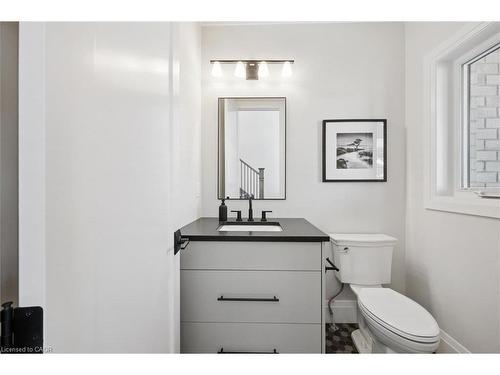 4 Winders Trail, Ingersoll, ON - Indoor Photo Showing Bathroom
