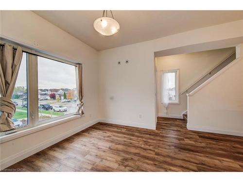 4 Lily Lane, Guelph, ON - Indoor Photo Showing Other Room