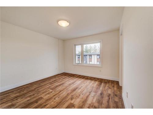 4 Lily Lane, Guelph, ON - Indoor Photo Showing Other Room