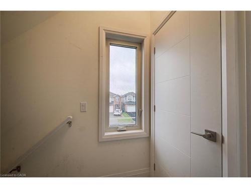 4 Lily Lane, Guelph, ON - Indoor