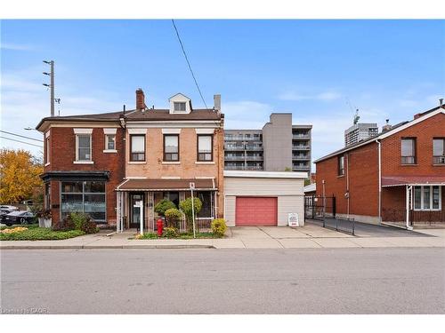 156 Macnab Street N Hamilton, ON L8R 2M3