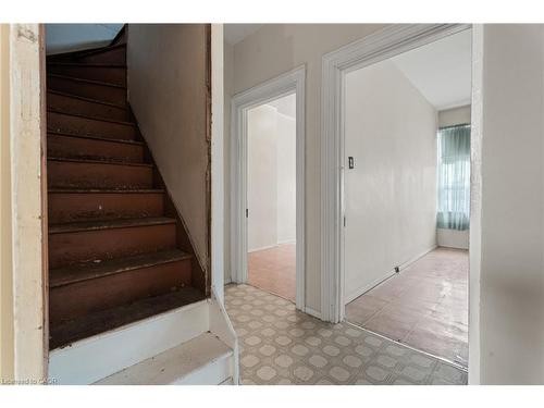 156 Macnab Street N, Hamilton, ON - Indoor Photo Showing Other Room