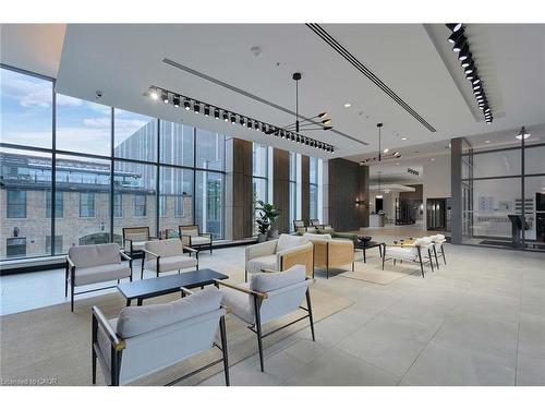 910-15 Glebe Street, Waterloo, ON - Indoor Photo Showing Other Room