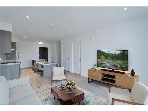 910-15 Glebe Street, Waterloo, ON - Indoor Photo Showing Living Room