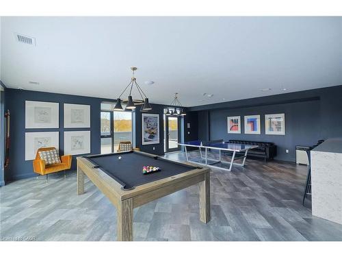 910-15 Glebe Street, Waterloo, ON - Indoor Photo Showing Other Room