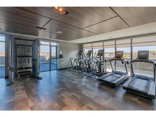 910-15 Glebe Street, Waterloo, ON - Indoor Photo Showing Gym Room