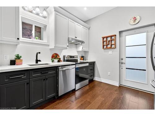 36 Ashley Street, Hamilton, ON - Indoor Photo Showing Kitchen