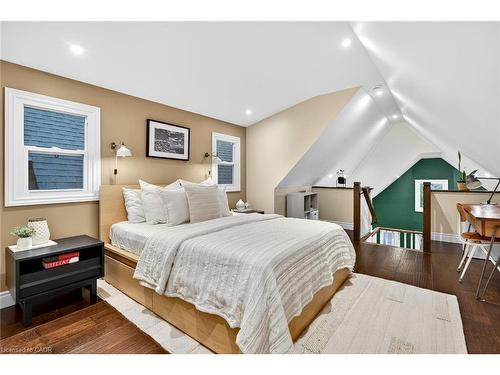 36 Ashley Street, Hamilton, ON - Indoor Photo Showing Bedroom
