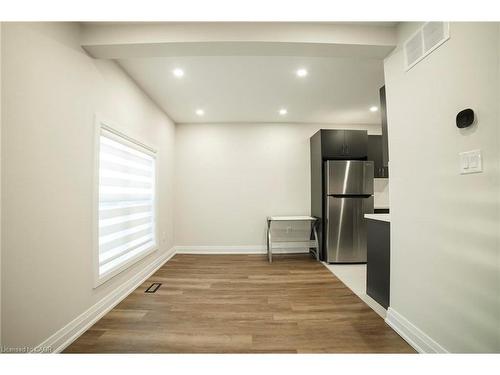 1-265 Robert Street, Hamilton, ON - Indoor Photo Showing Other Room