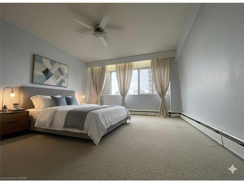 603-45 Westmount Road N, Waterloo, ON - Indoor Photo Showing Bedroom