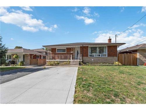 90 Rainbow Drive, Hamilton, ON - Outdoor