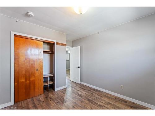 90 Rainbow Drive, Hamilton, ON - Indoor Photo Showing Other Room