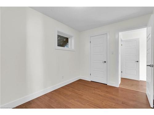 B (Main)-98 Church Street, Kitchener, ON - Indoor Photo Showing Other Room