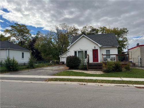 42 Elmwood Avenue, Brantford, ON - Outdoor