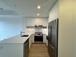 1003-206 King Street W Hamilton, ON L8P 1A5