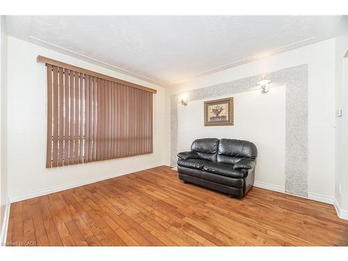 163 Connaught Avenue N, Hamilton, ON - Indoor Photo Showing Other Room