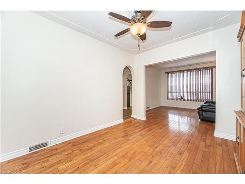 163 Connaught Avenue N, Hamilton, ON - Indoor Photo Showing Other Room