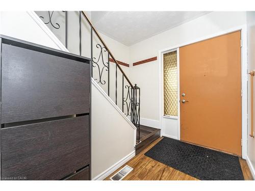 163 Connaught Avenue N, Hamilton, ON - Indoor Photo Showing Other Room