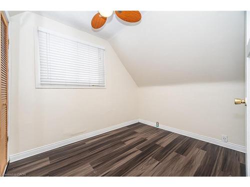 163 Connaught Avenue N, Hamilton, ON - Indoor Photo Showing Other Room