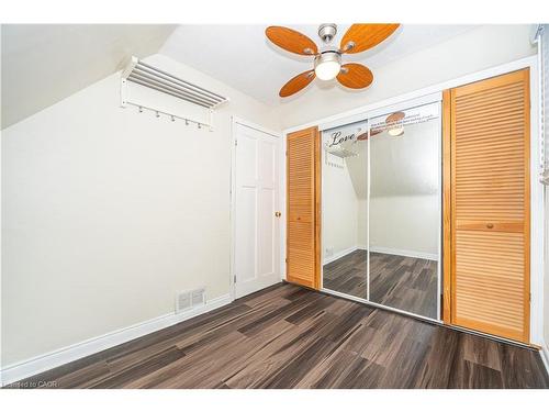 163 Connaught Avenue N, Hamilton, ON - Indoor Photo Showing Other Room