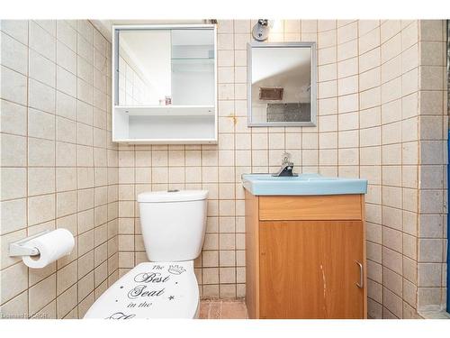 163 Connaught Avenue N, Hamilton, ON - Indoor Photo Showing Bathroom