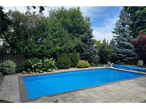 25 Sora Drive, Mississauga, ON - Outdoor With In Ground Pool With Backyard