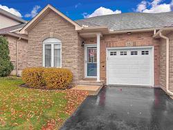 15-566 Southridge Drive  Hamilton, ON L9C 7W5