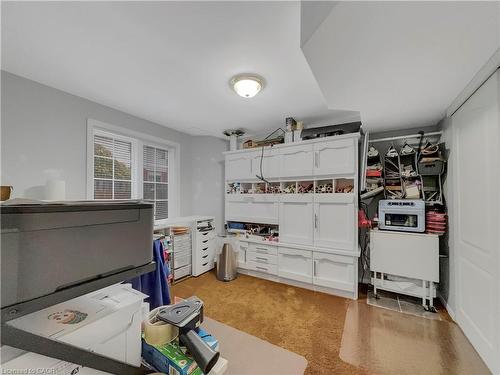 15-566 Southridge Drive, Hamilton, ON - Indoor Photo Showing Other Room