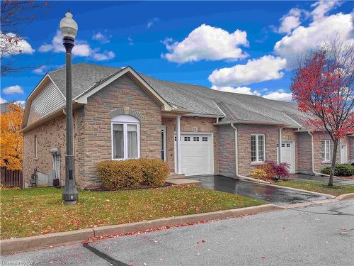 15-566 Southridge Drive, Hamilton, ON - Outdoor With Facade