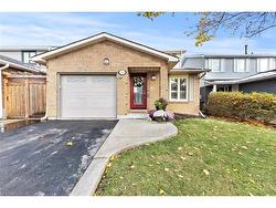 2203 Hunt Crescent  Burlington, ON L7M 3E3