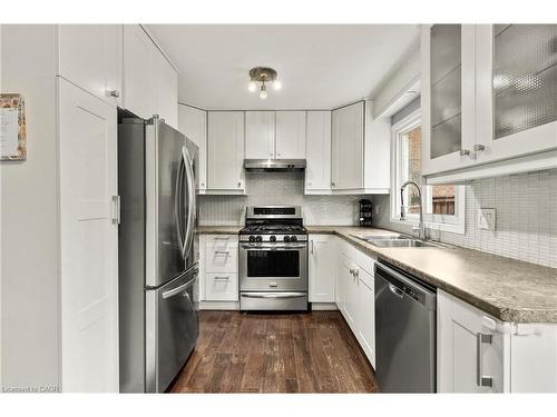 2203 Hunt Crescent, Burlington, ON - Indoor Photo Showing Kitchen With Stainless Steel Kitchen With Double Sink