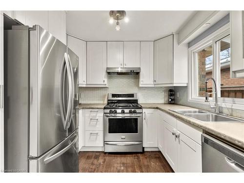 2203 Hunt Crescent, Burlington, ON - Indoor Photo Showing Kitchen With Stainless Steel Kitchen With Double Sink