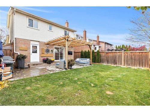 2203 Hunt Crescent, Burlington, ON - Outdoor