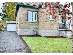 324 Wellington Street N Kitchener, ON N2H 5K9