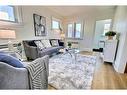 324 Wellington Street N, Kitchener, ON  - Indoor Photo Showing Living Room 