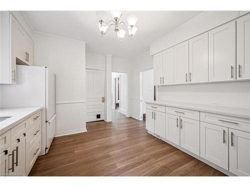 47 Krug Street, Kitchener, ON - Indoor Photo Showing Kitchen