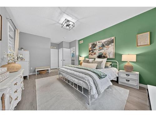 57 Cutting Drive, Elora, ON - Indoor Photo Showing Bedroom