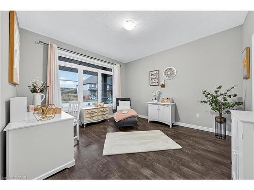 57 Cutting Drive, Elora, ON - Indoor Photo Showing Living Room
