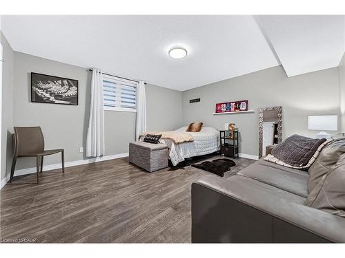 57 Cutting Drive, Elora, ON - Indoor Photo Showing Bedroom