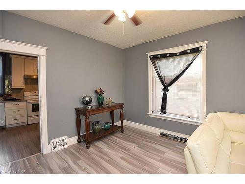 56 Kinrade Avenue, Hamilton, ON - Indoor Photo Showing Other Room