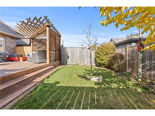 64 Abbott Place, Fonthill, ON - Outdoor