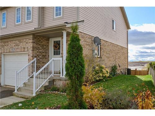 212 Red Clover Court, Kitchener, ON - Outdoor